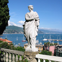 Statue der Calliope in der Villa Durazzo